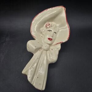 McCoy White Lady with Bonnet Wall Pocket Vintage USA Pottery